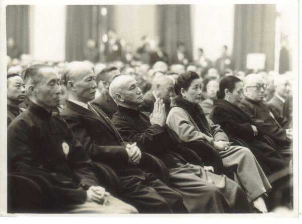 七星 晚年的蒋介石，看着有些“落魄”